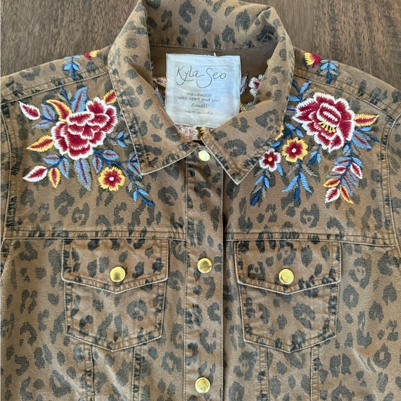 Kyla Seo Hand Embroidered Leopard Cheetah Jacket - Picture 3 of 12